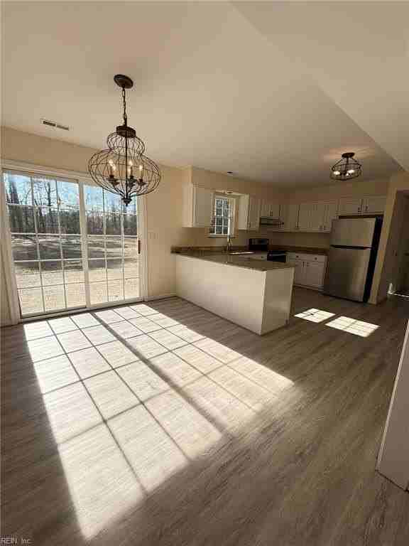 6096 Coke Ln - Photo 4 of 24