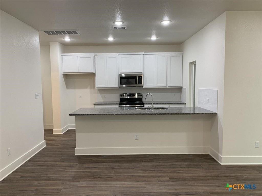 1858 Royal Loop - Photo 2 of 24