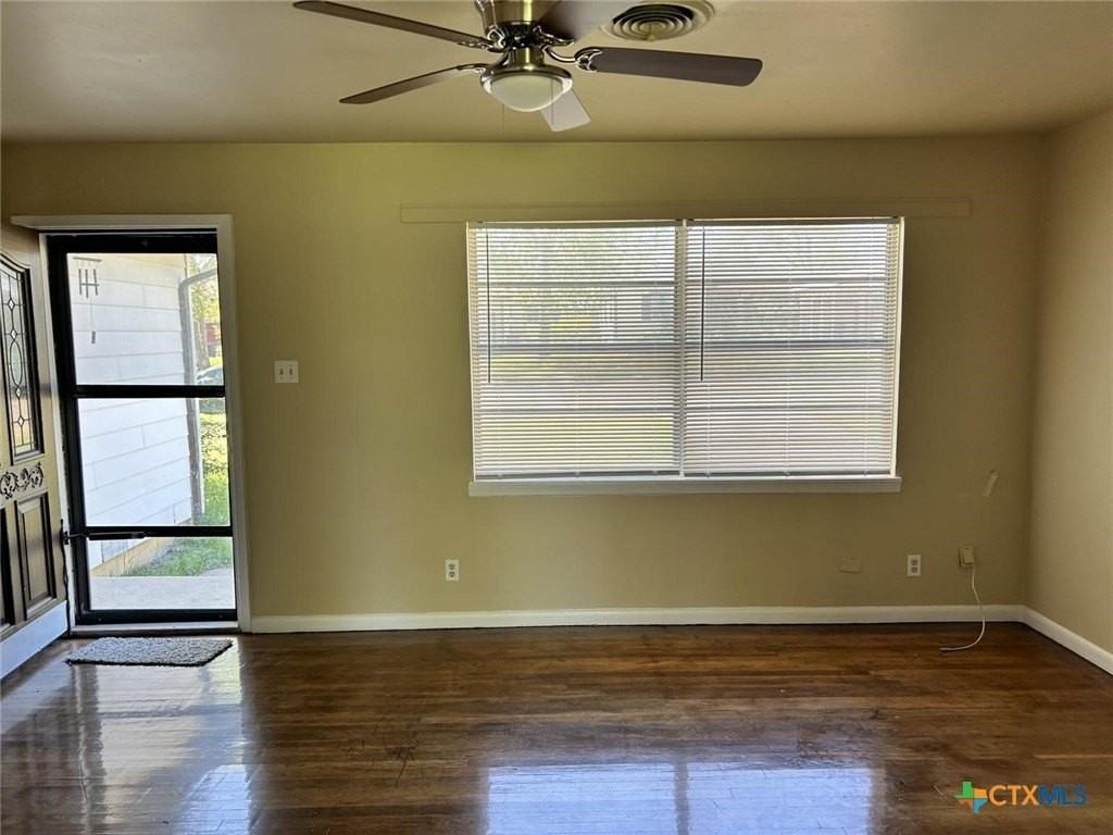 1317 Zephyr Rd - Photo 3 of 9