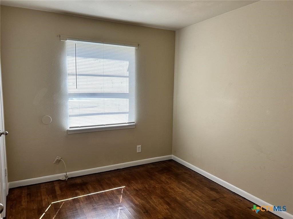1317 Zephyr Rd - Photo 7 of 9