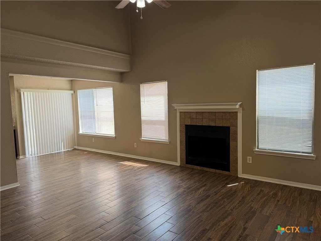 3208 Green Valley Dr - Photo 3 of 17
