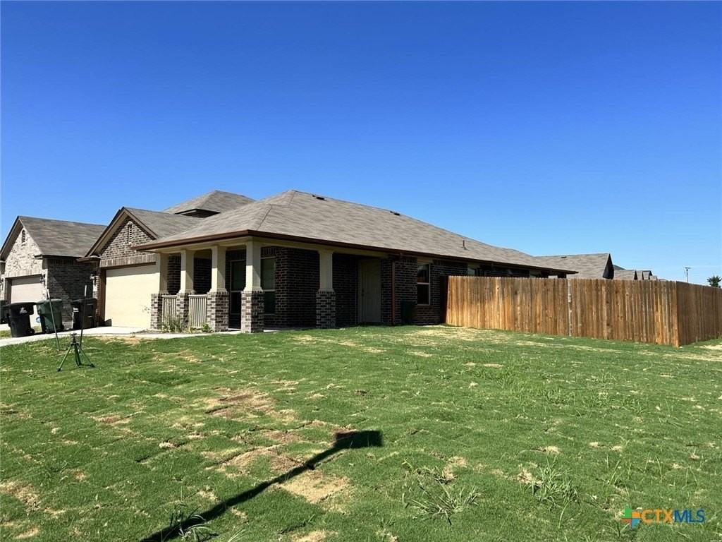 6400 Treiber Dr - Photo 2 of 17