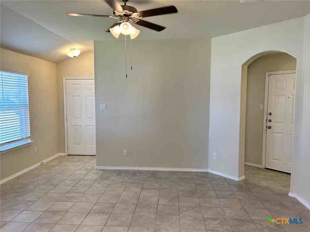 6400 Treiber Dr - Photo 7 of 17