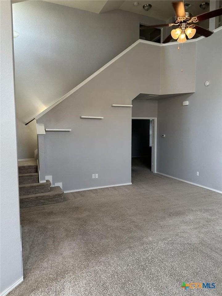 1418 Amber Dawn Dr - Photo 5 of 22
