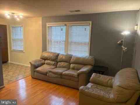 2107 Fort Davis St Se #202 - Photo 5 of 14
