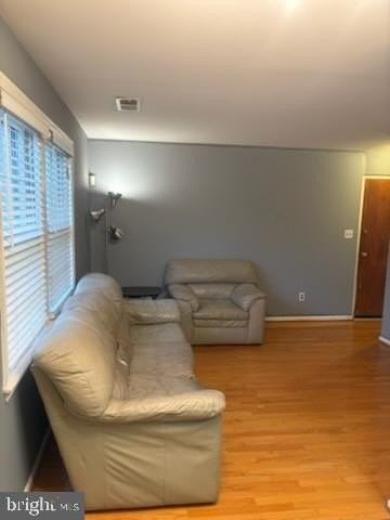 2107 Fort Davis St Se #202 - Photo 7 of 14