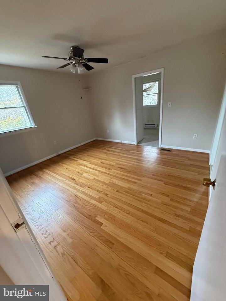 112 Pinecrest Dr - Photo 5 of 10