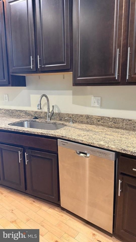 3404 Chestnut Ave - Photo 5 of 14