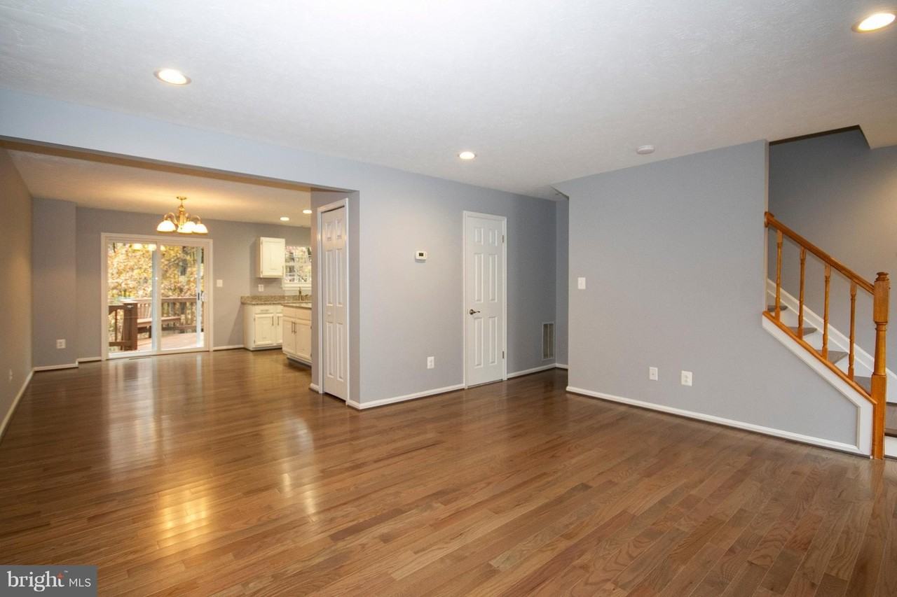 9432 Loch Leven Ct - Photo 4 of 24
