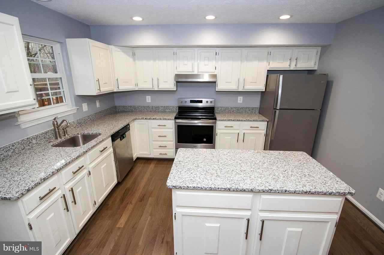 9432 Loch Leven Ct - Photo 6 of 24