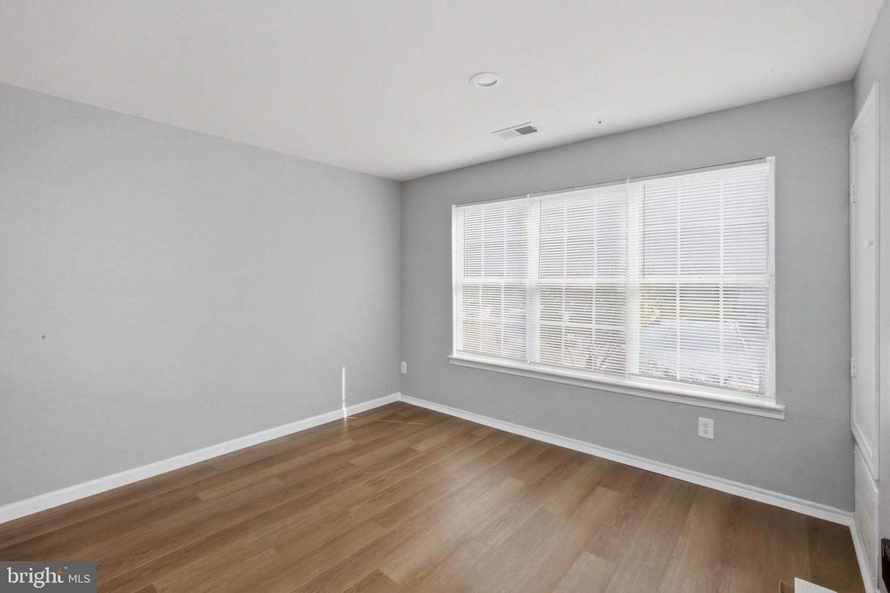 18537 Boysenberry Dr #307 - Photo 7 of 32