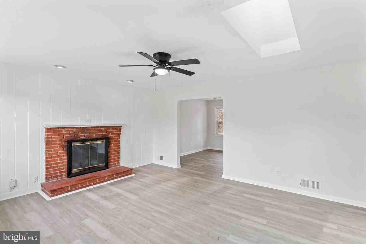 4502 Henderson Rd - Photo 6 of 50