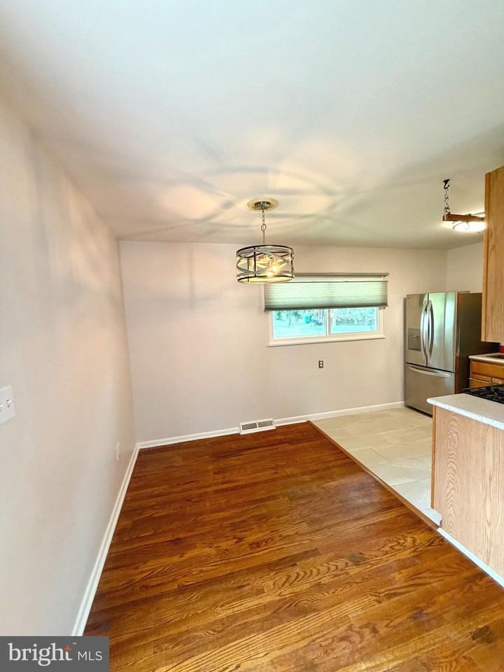 6703 Wilburn Dr - Photo 3 of 22