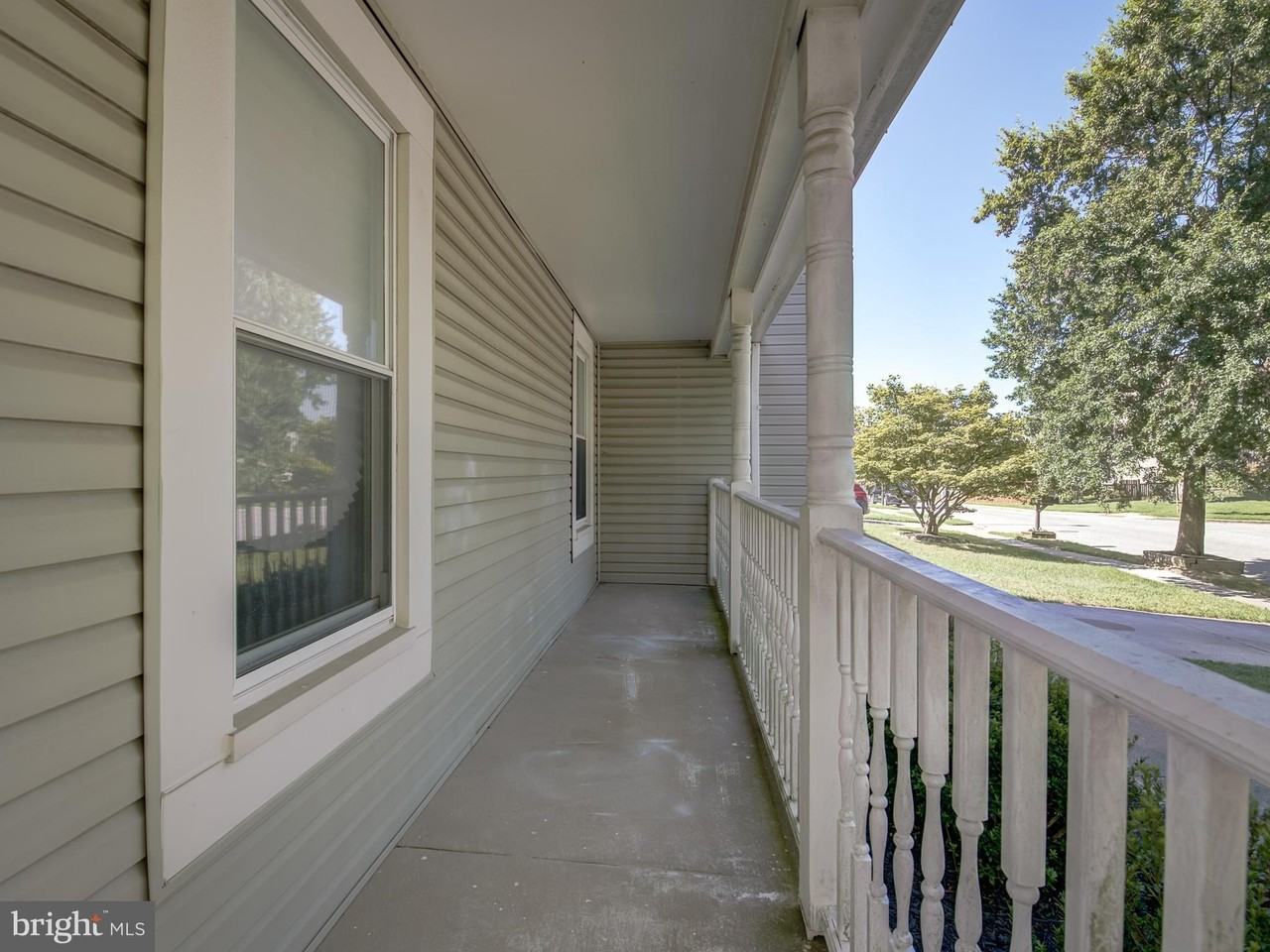 13907 Concord Ave - Photo 4 of 50