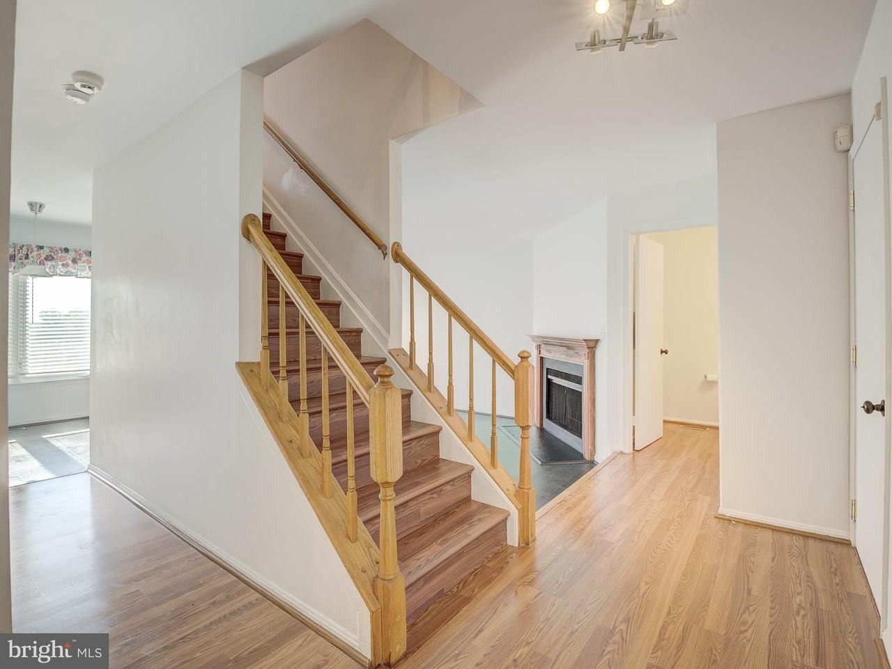 13907 Concord Ave - Photo 6 of 50
