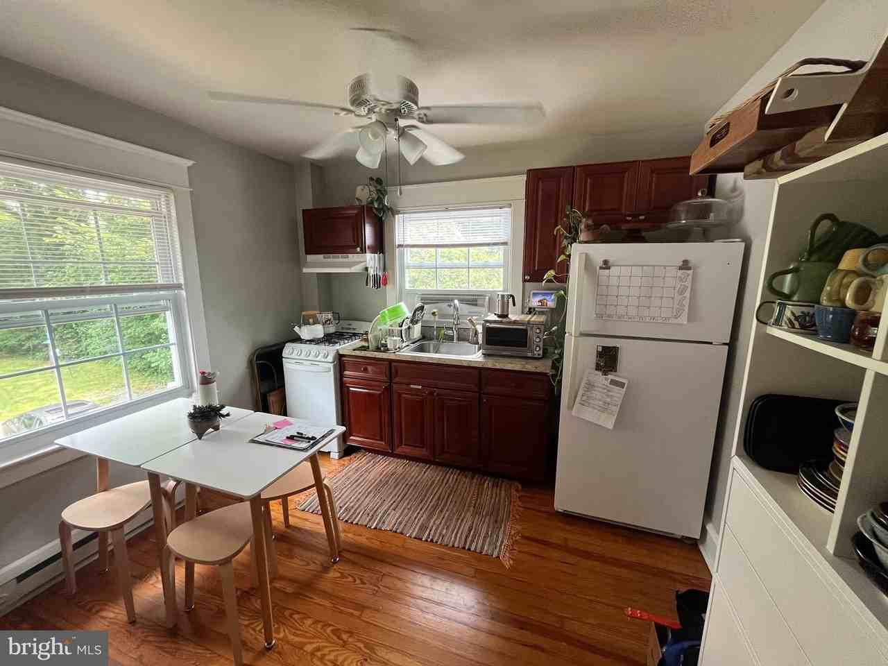 119 Fowler Ave ## 2 - Photo 5 of 22