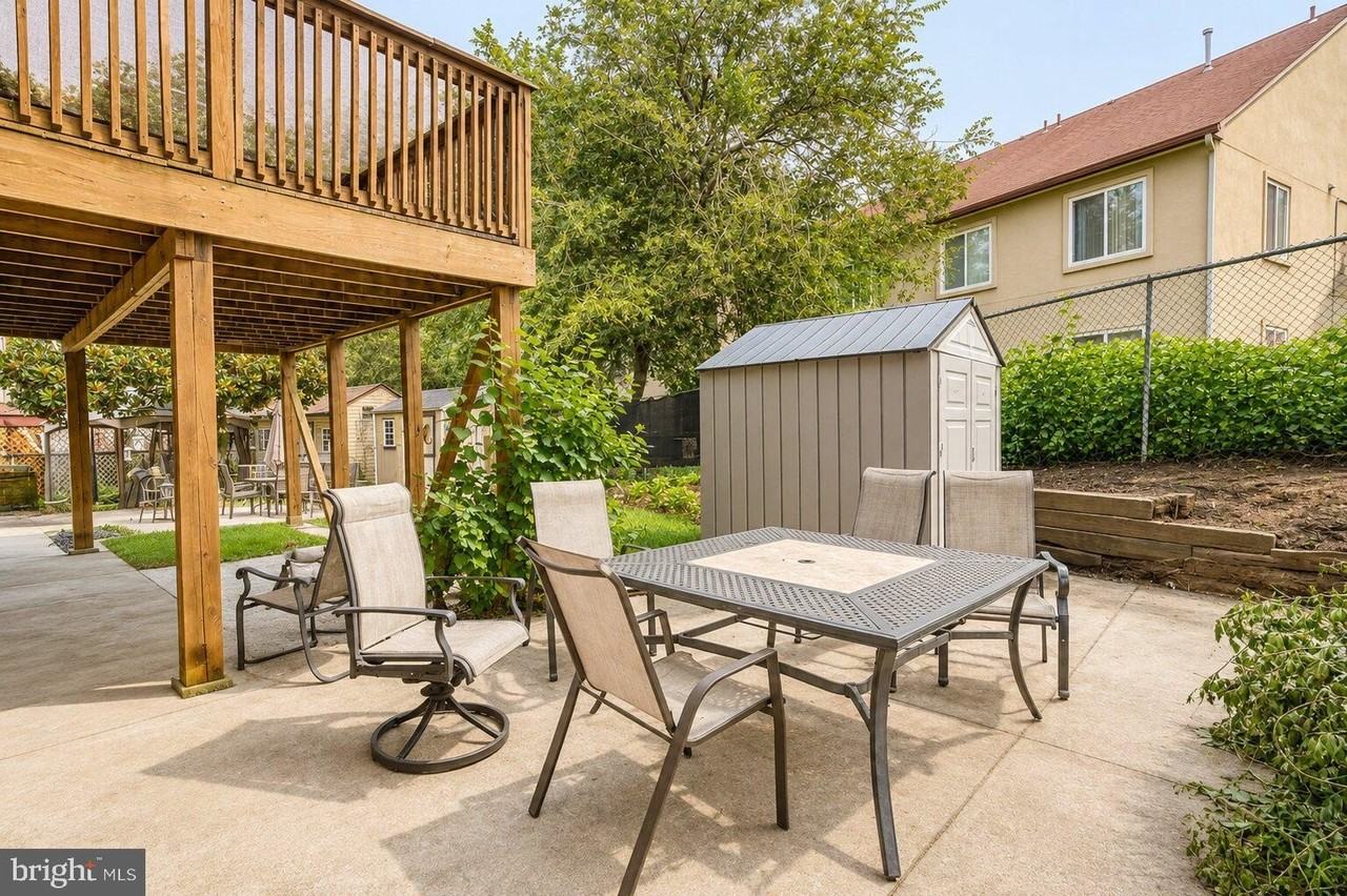 1723 Rachael St #B - Photo 3 of 22