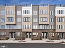 featured image of 3001 Cityview Walk #201