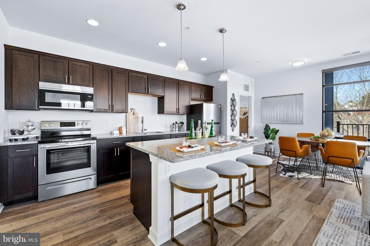 190 Cambridge Blvd - Photo 6 of 19