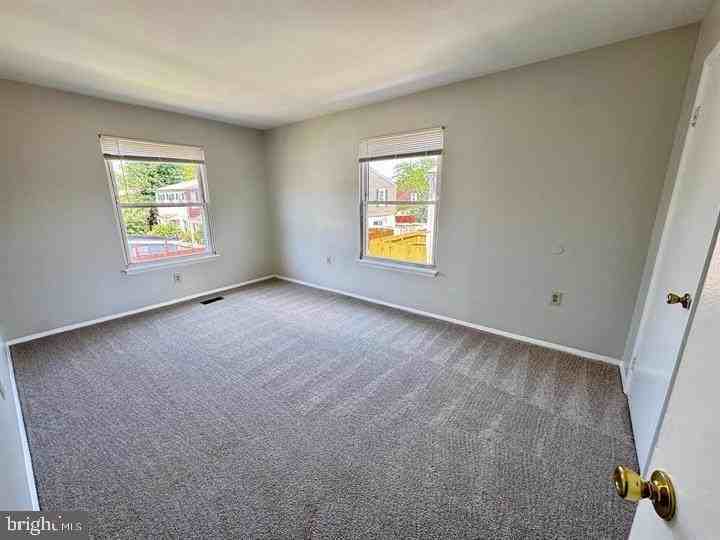 77 Hancock Pl Ne - Photo 5 of 8