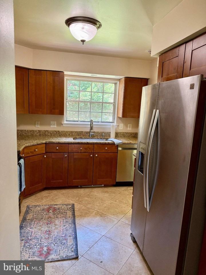 15570 Northgate Dr - Photo 6 of 15