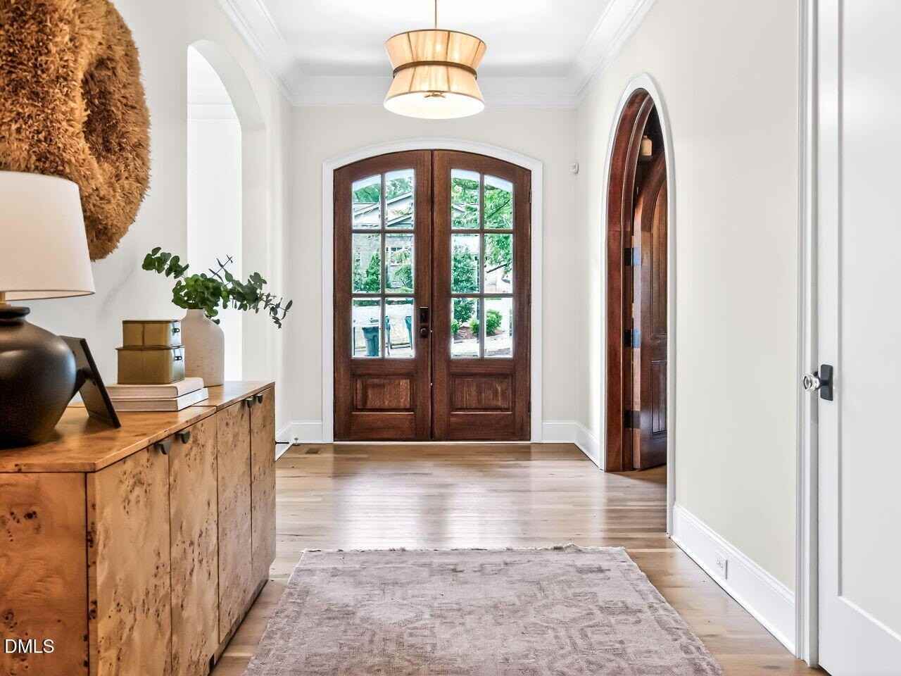 1818 Wilshire Ave - Photo 6 of 50