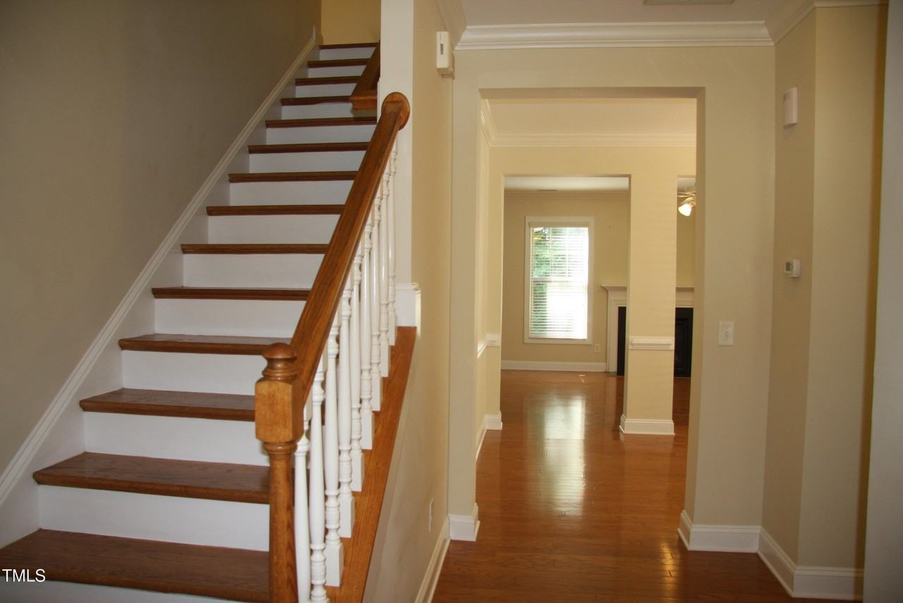 4116 Collamer Dr - Photo 3 of 41