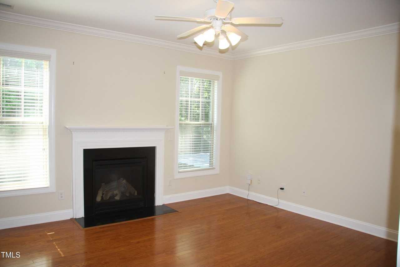4116 Collamer Dr - Photo 7 of 41