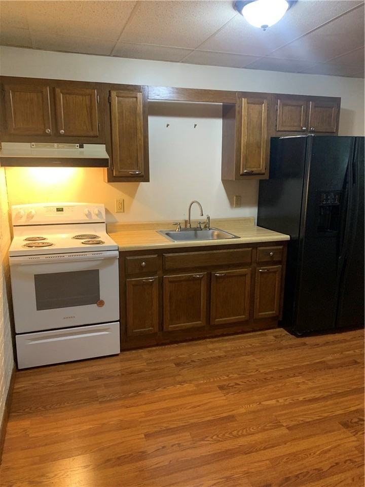 4200 Arnold Ave - Photo 4 of 19