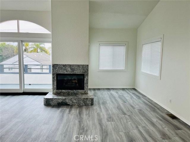 638 3rd St - Photo 6 of 8