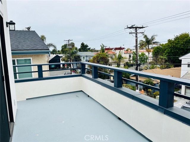 638 3rd St - Photo 7 of 8