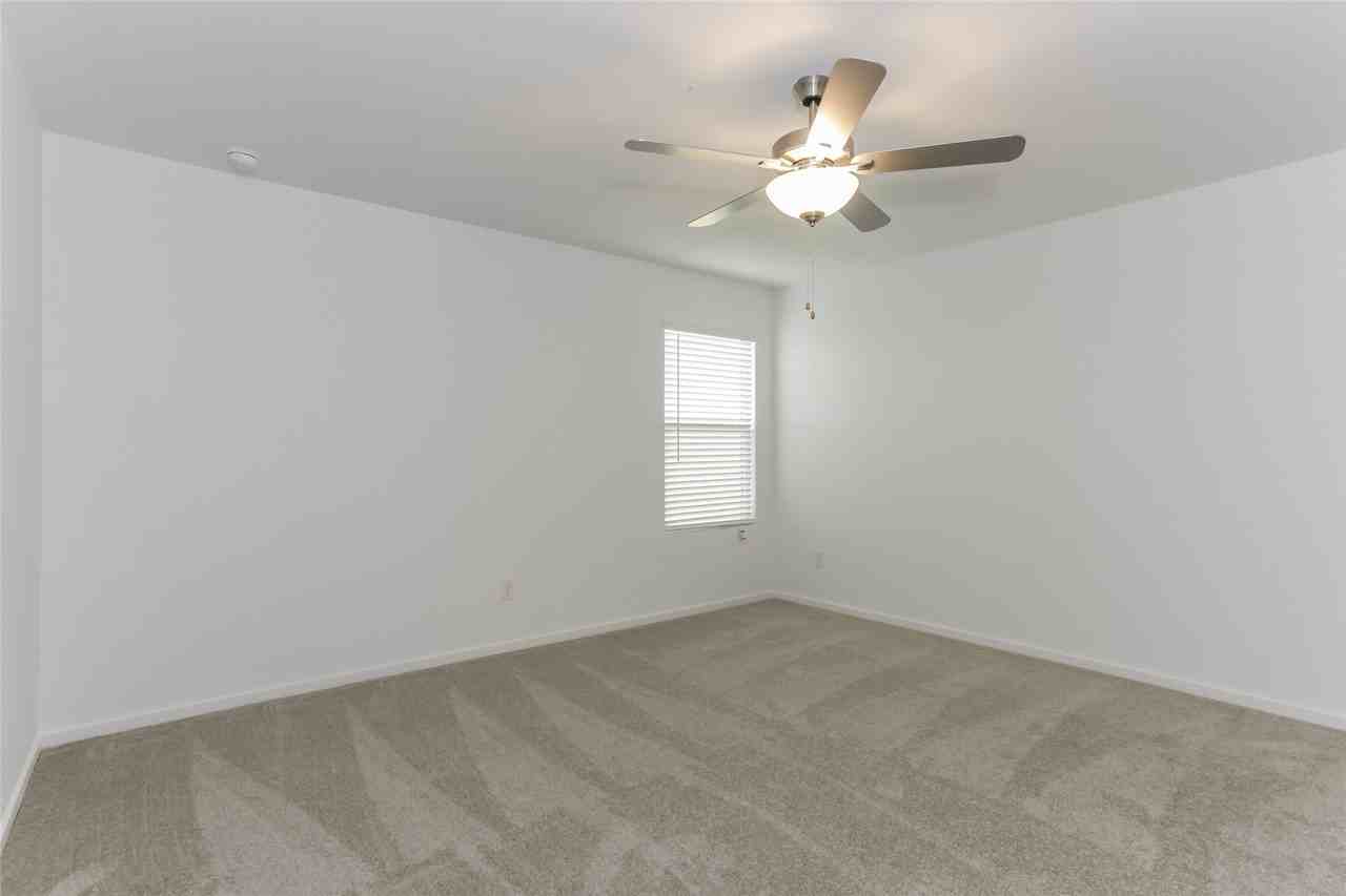15201 Rangeland Rd - Photo 7 of 24