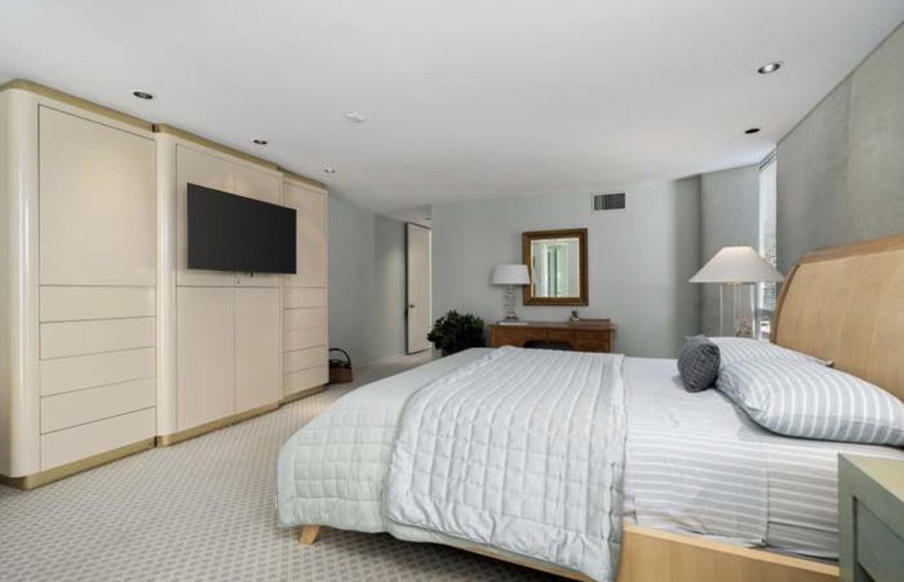 1408 Tamarisk West St #1 - Photo 3 of 35