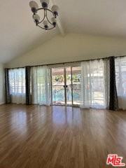 14552 Runnymede St - Photo 2 of 7