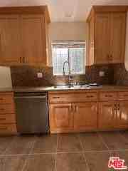 14552 Runnymede St - Photo 3 of 7