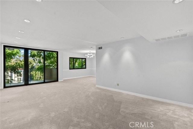 330 W California Blvd - Photo 5 of 8