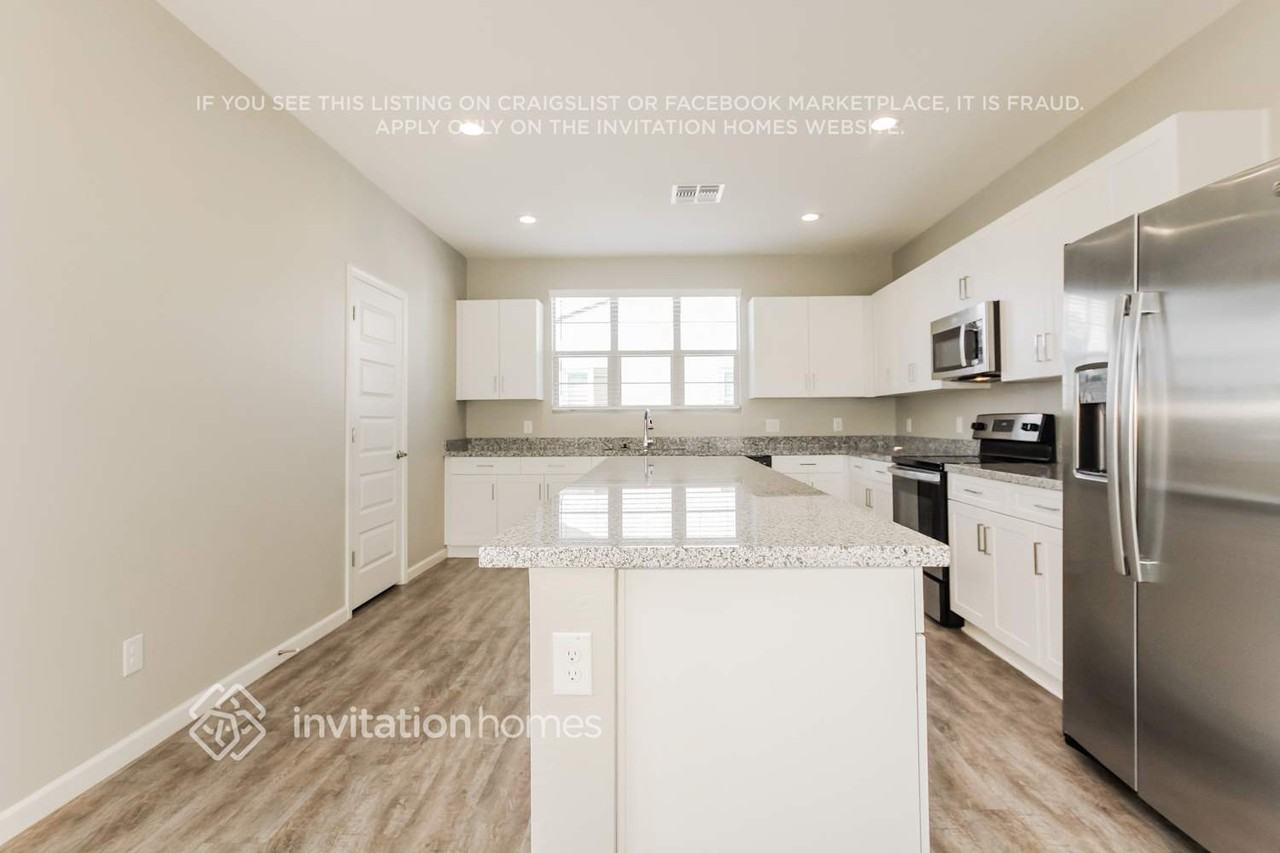 18943 W Pasadena Ave - Photo 6 of 28