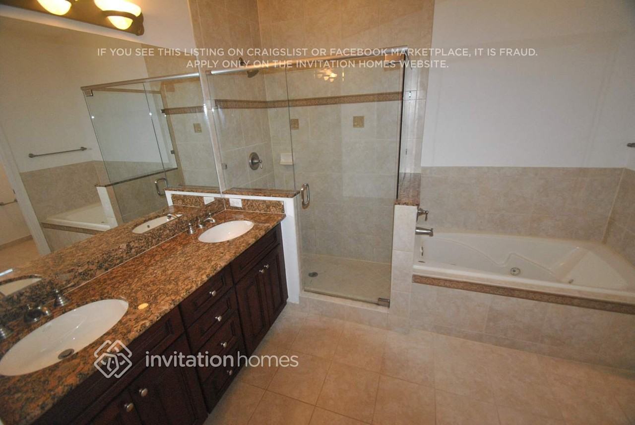 8308 Nw 8th Ter - Photo 5 of 8