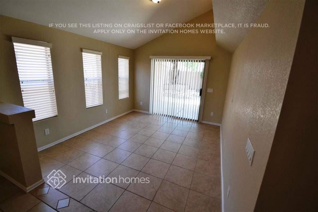 10465 E Azalea Ave - Photo 3 of 11