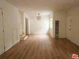 1322 N Beverly Glen Blvd - Photo 2 of 8