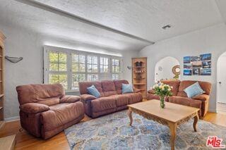 471 S Clark Dr - Photo 5 of 8