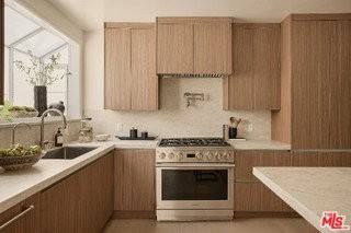 8607 Clifton Way - Photo 7 of 8