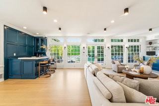 628 N Sierra Dr - Photo 5 of 8