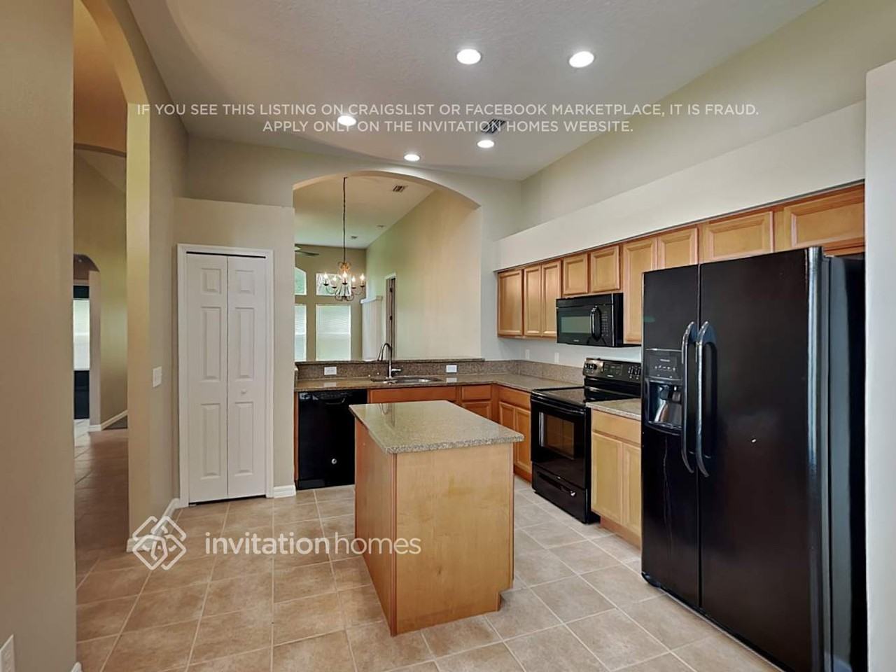 586 Coral Trace Blvd - Photo 5 of 18