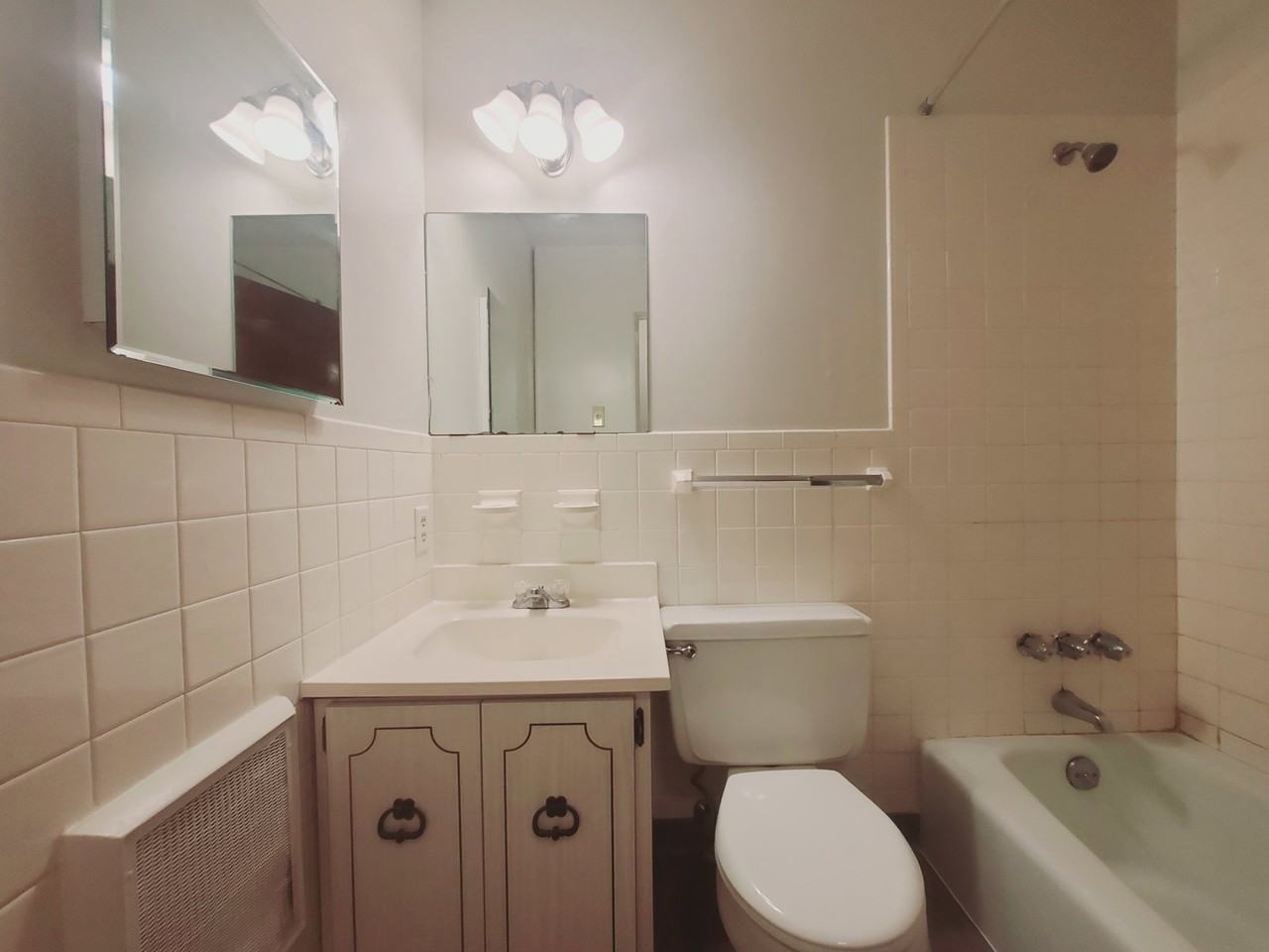 696 Hope St #7 - Photo 4 of 7