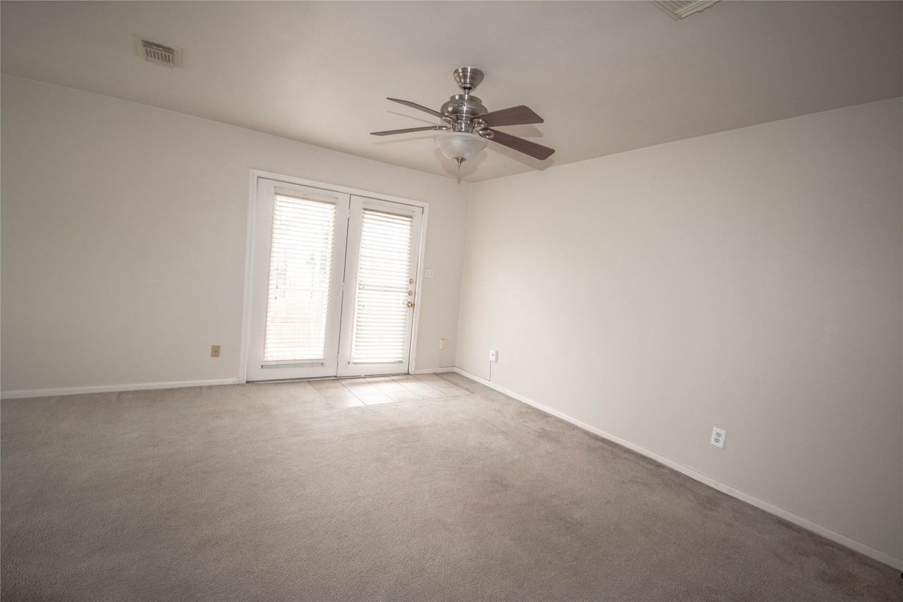 1610 Wheeler St - Photo 5 of 13