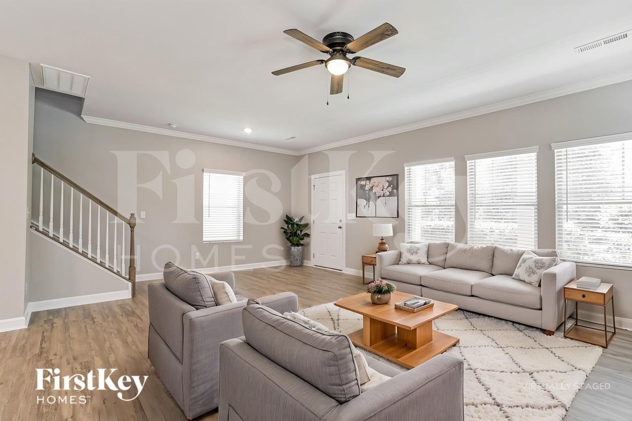 11732 Mesquite Rd - Photo 5 of 19