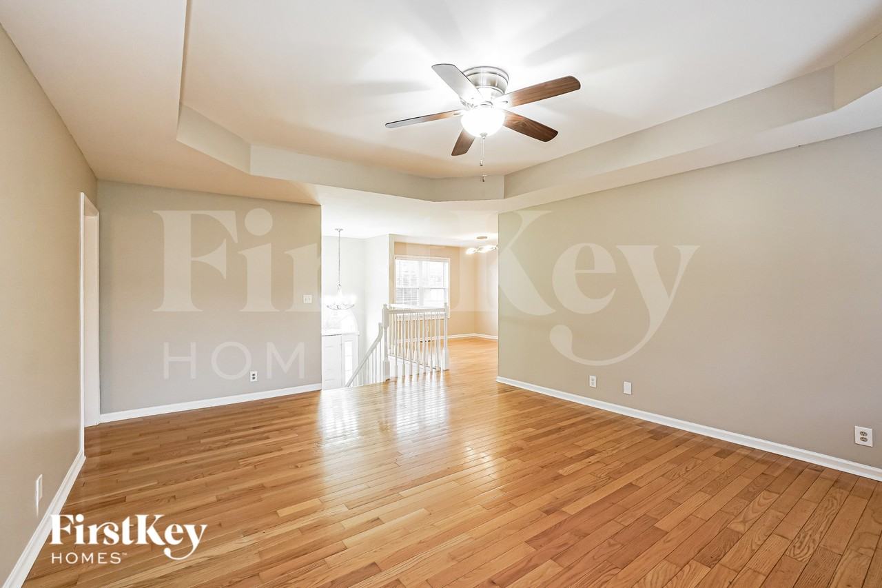 2670 Blue Willow Ct - Photo 5 of 19