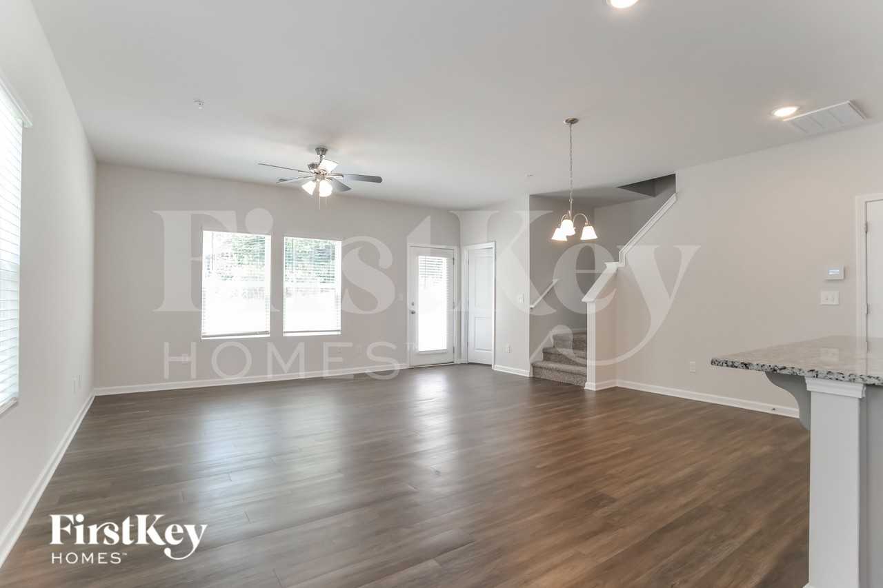 2058 Cypress Village Dr Nw - Photo 2 of 19