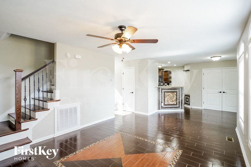 2203 Killington Dr - Photo 4 of 16
